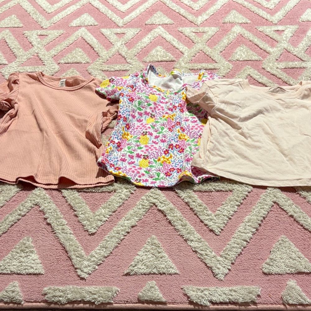 Set of Three Girls' Tops in Pink and Floral